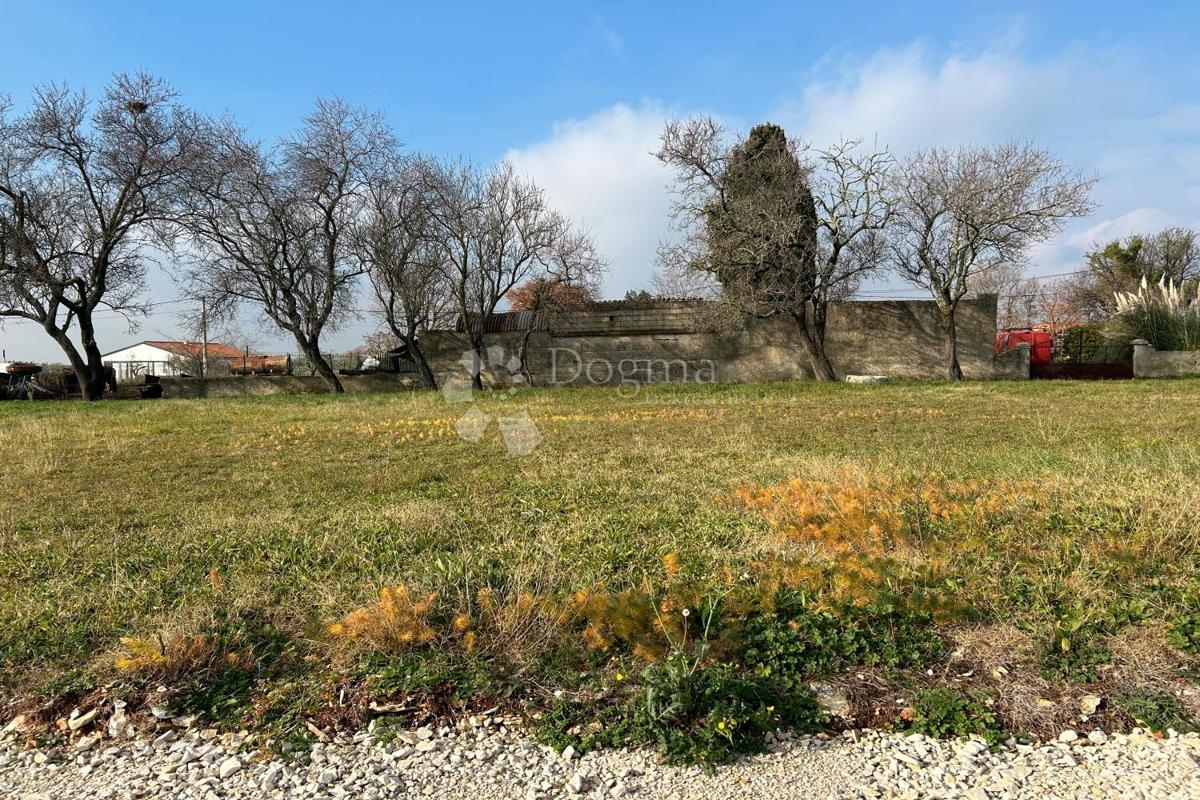 Terreno edificabile Vodnjan, 939m2