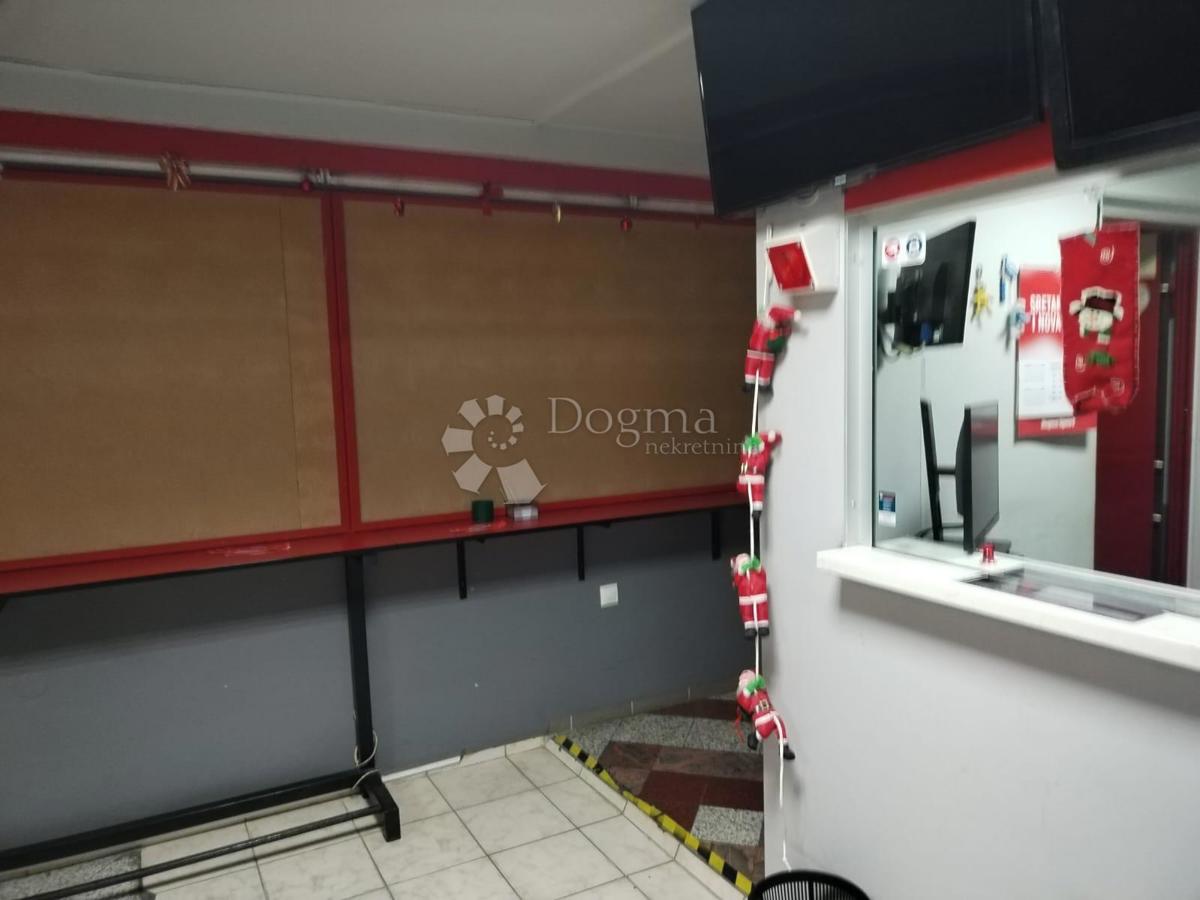 Locale commerciale Banija, Karlovac, 60m2