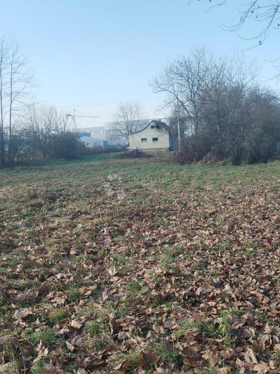Terreno edificabile Gaza, Karlovac, 3.345m2