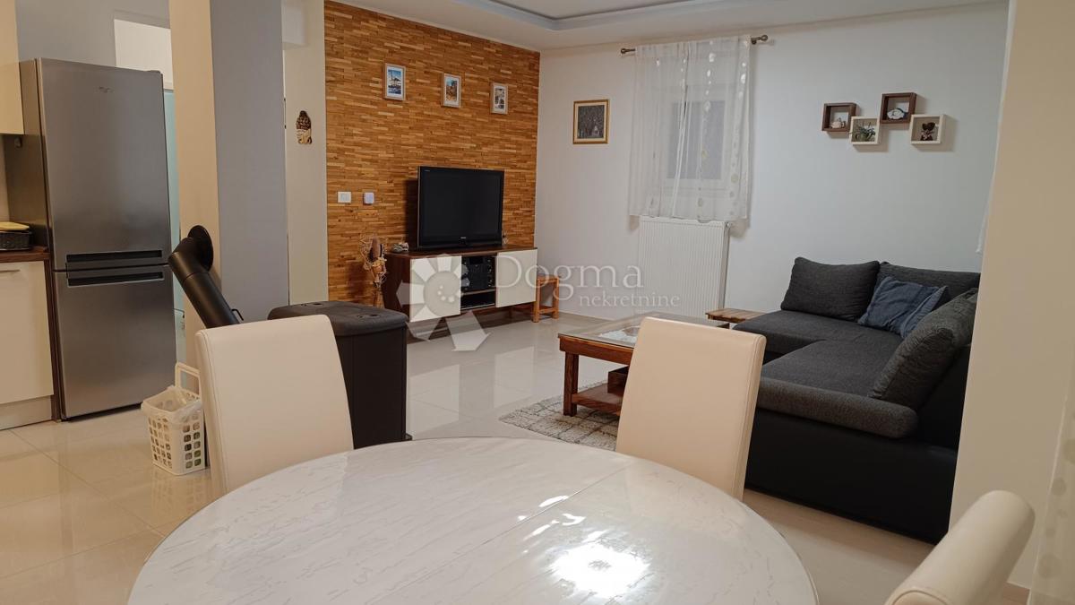 Allogio Čavle, 73m2