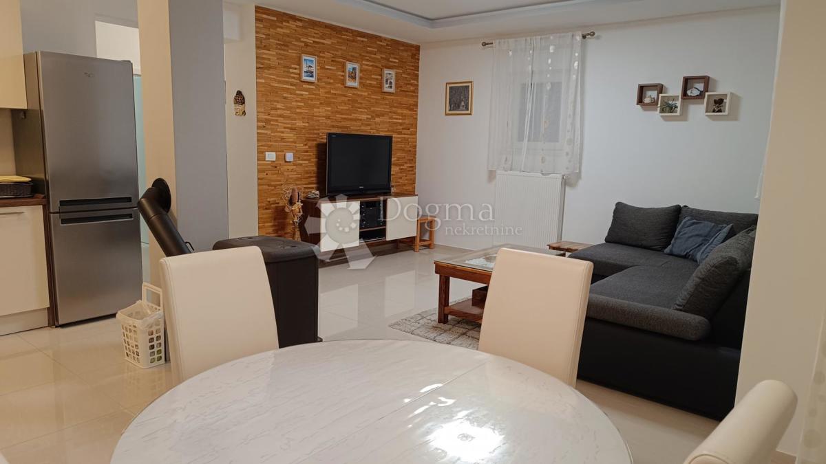 Allogio Čavle, 73m2