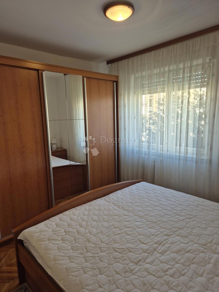 AMPIO APPARTAMENTO CURATO CON TERRAZZA E GIARDINO – VISOKA