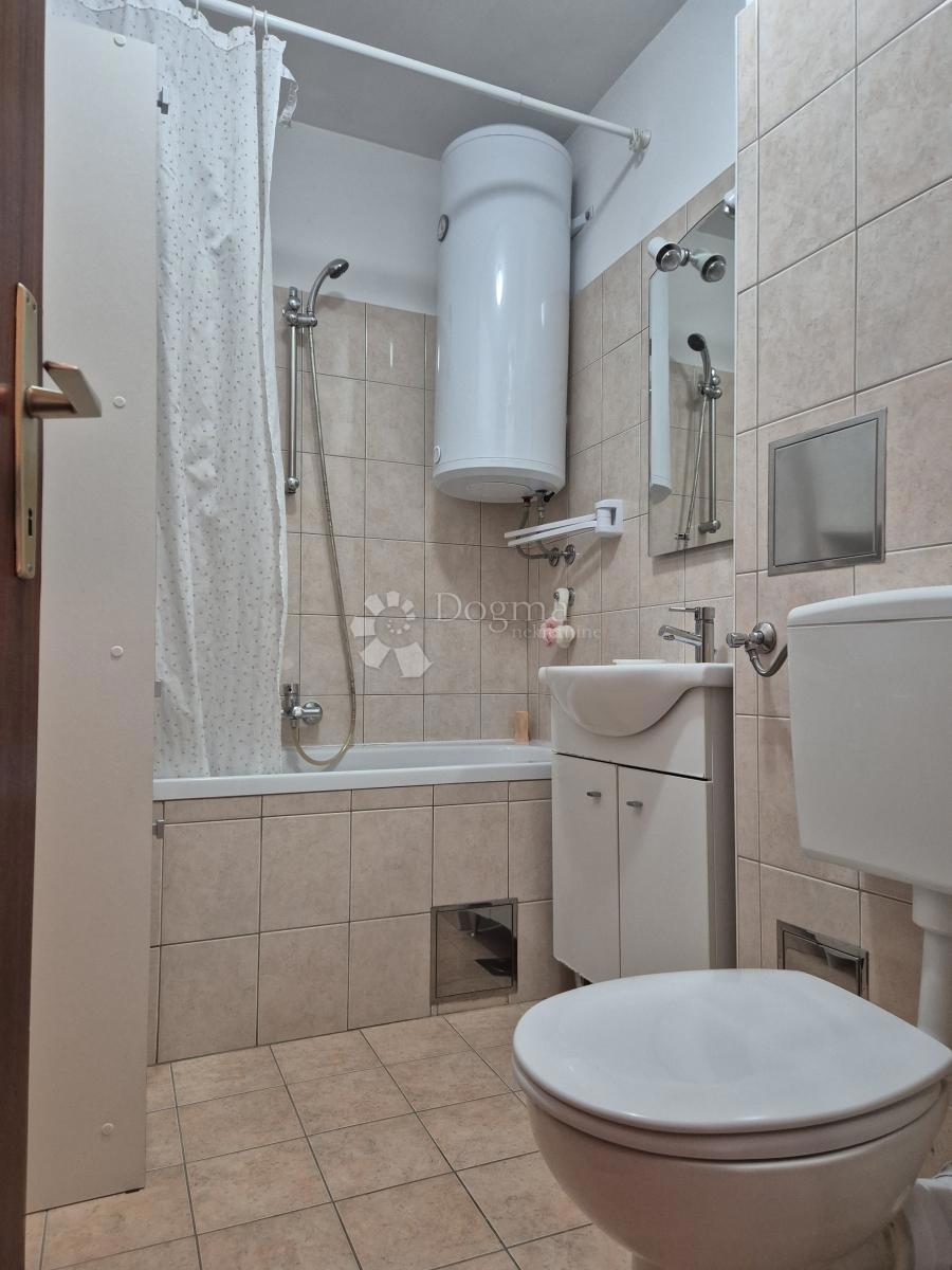 AMPIO APPARTAMENTO CURATO CON TERRAZZA E GIARDINO – VISOKA