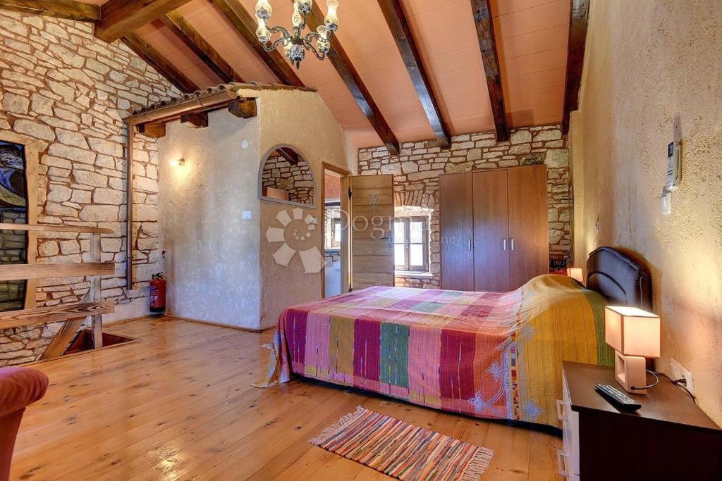 Casa Režanci, Svetvinčenat, 165m2