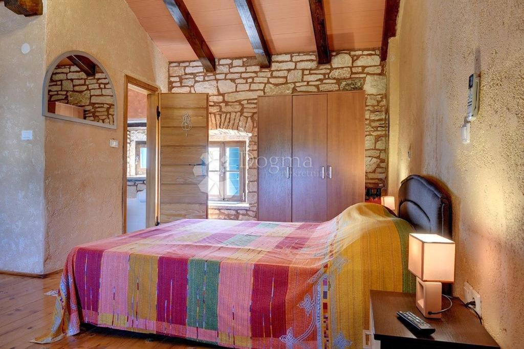 Casa Režanci, Svetvinčenat, 165m2