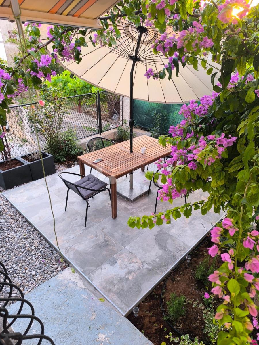 Allogio Podstrana, 54,63m2