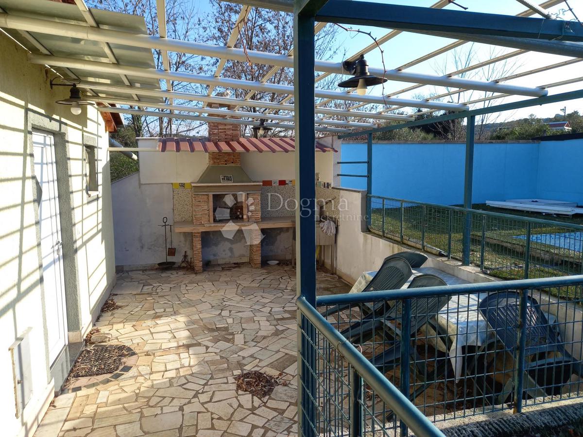 Tenuta istriana di 5000 m² con diversi edifici e un parco