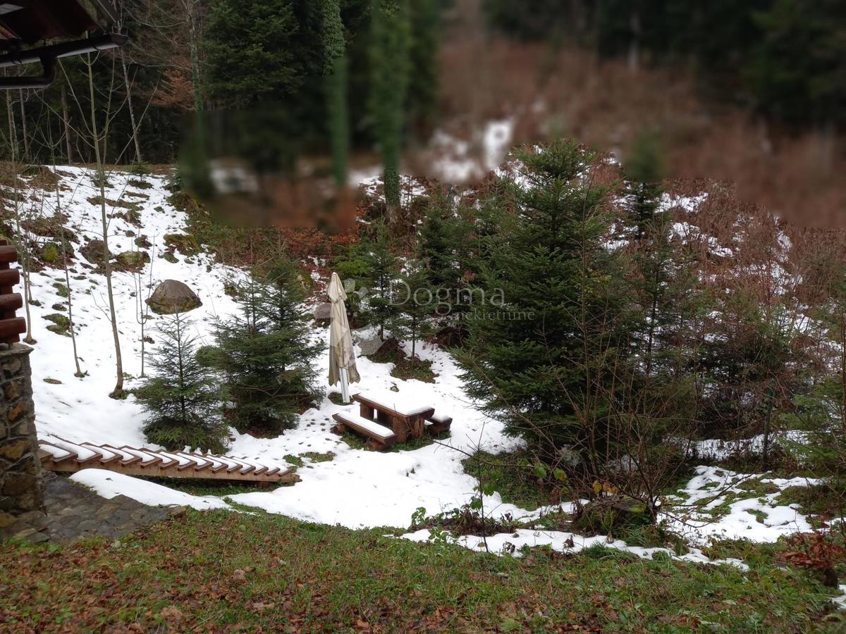 Esclusiva tenuta di montagna con centro benessere