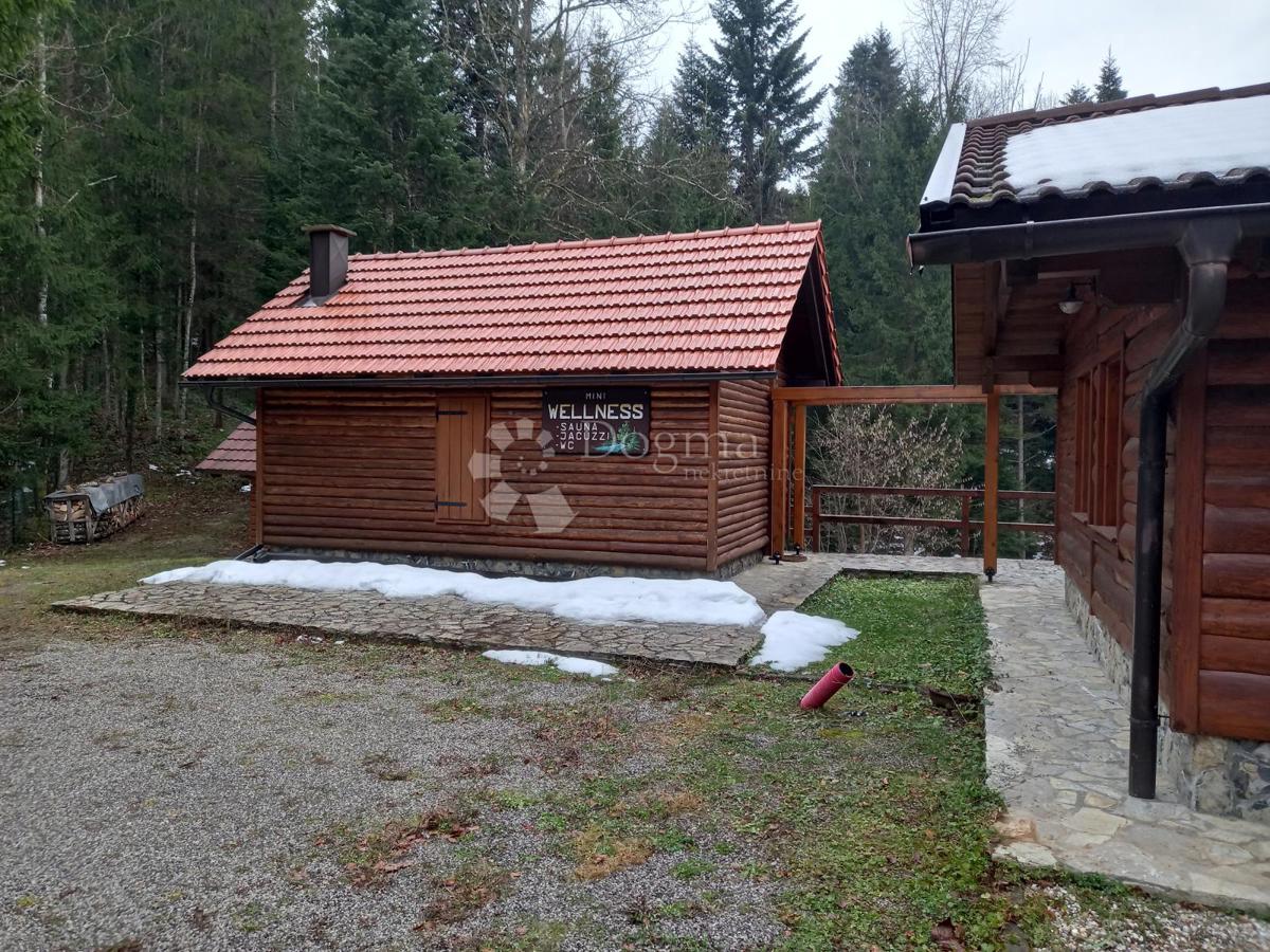 Esclusiva tenuta di montagna con centro benessere