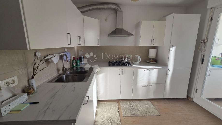 Allogio Srdoči, Rijeka, 70,34m2