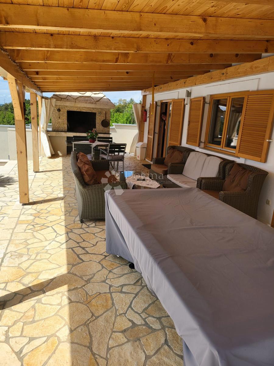 Casa Donja Jagodnja, Polača, 280m2