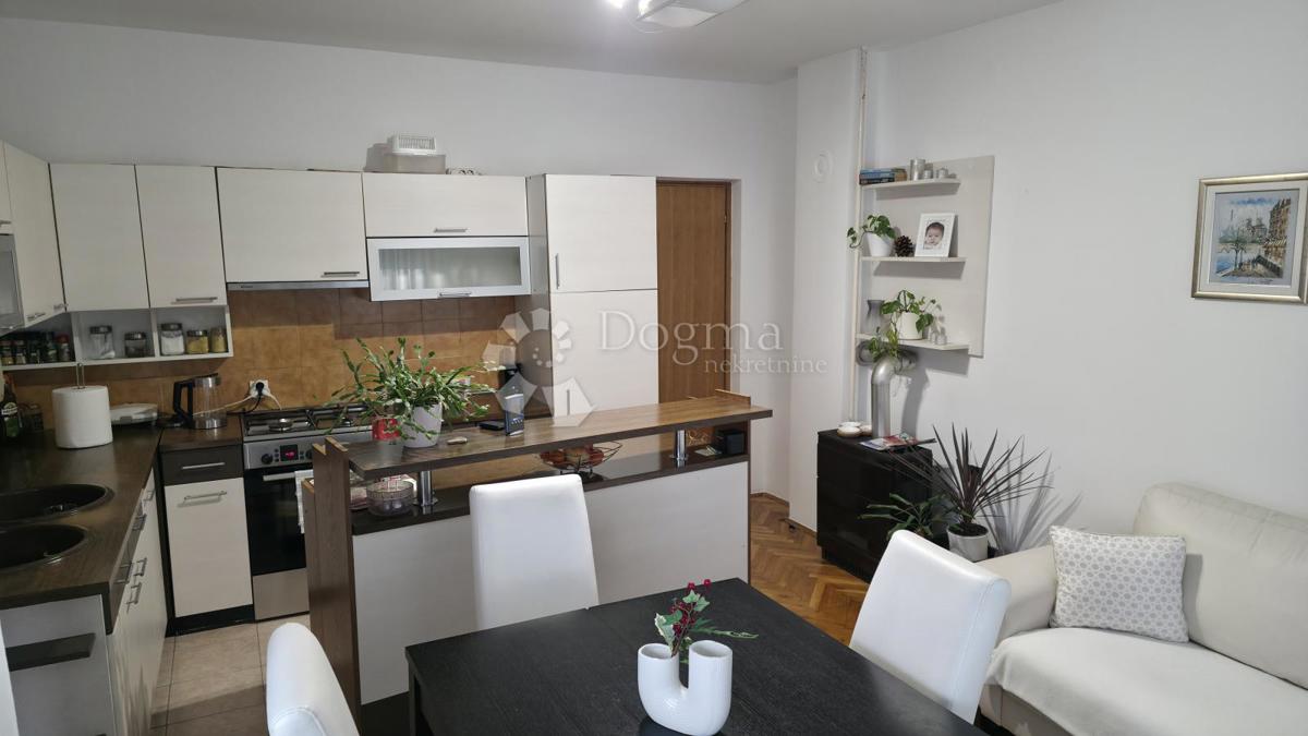 Casa Centar, Bjelovar, 125m2