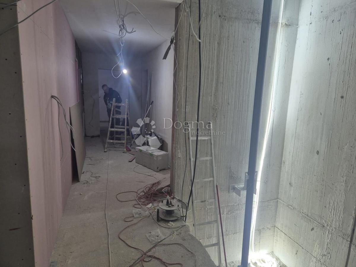 Allogio Okrug Gornji, Okrug, 106,37m2