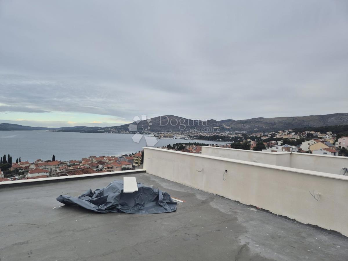 Allogio Okrug Gornji, Okrug, 106,37m2