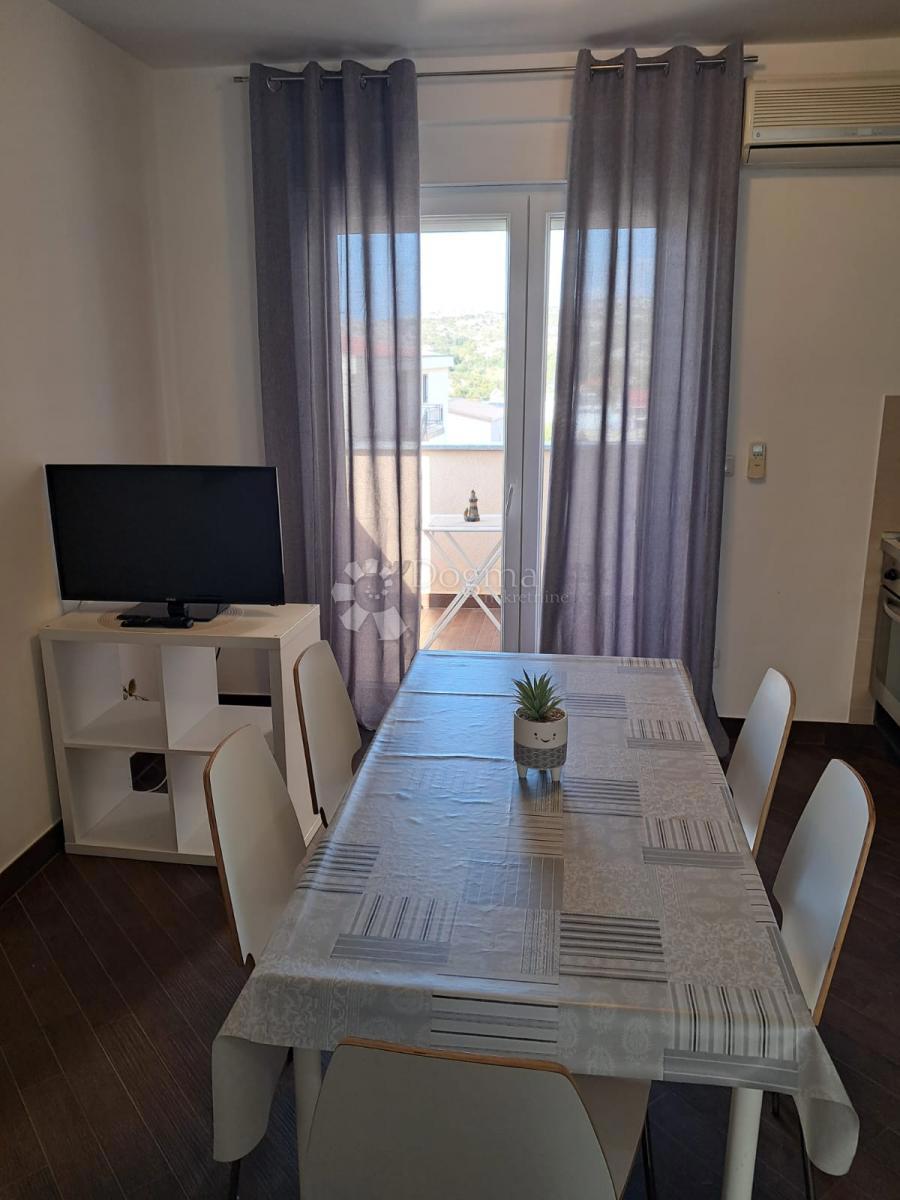 Appartamento Cesarica, Karlobag, 60m2