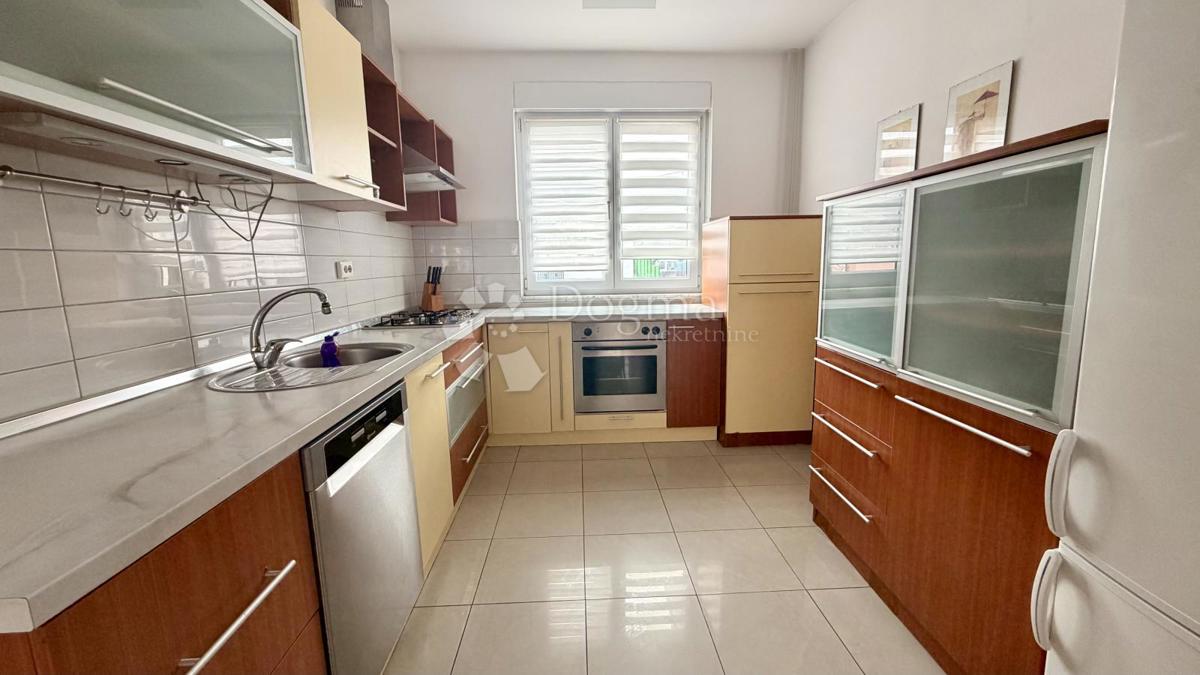 Casa Centar, Bjelovar, 400m2