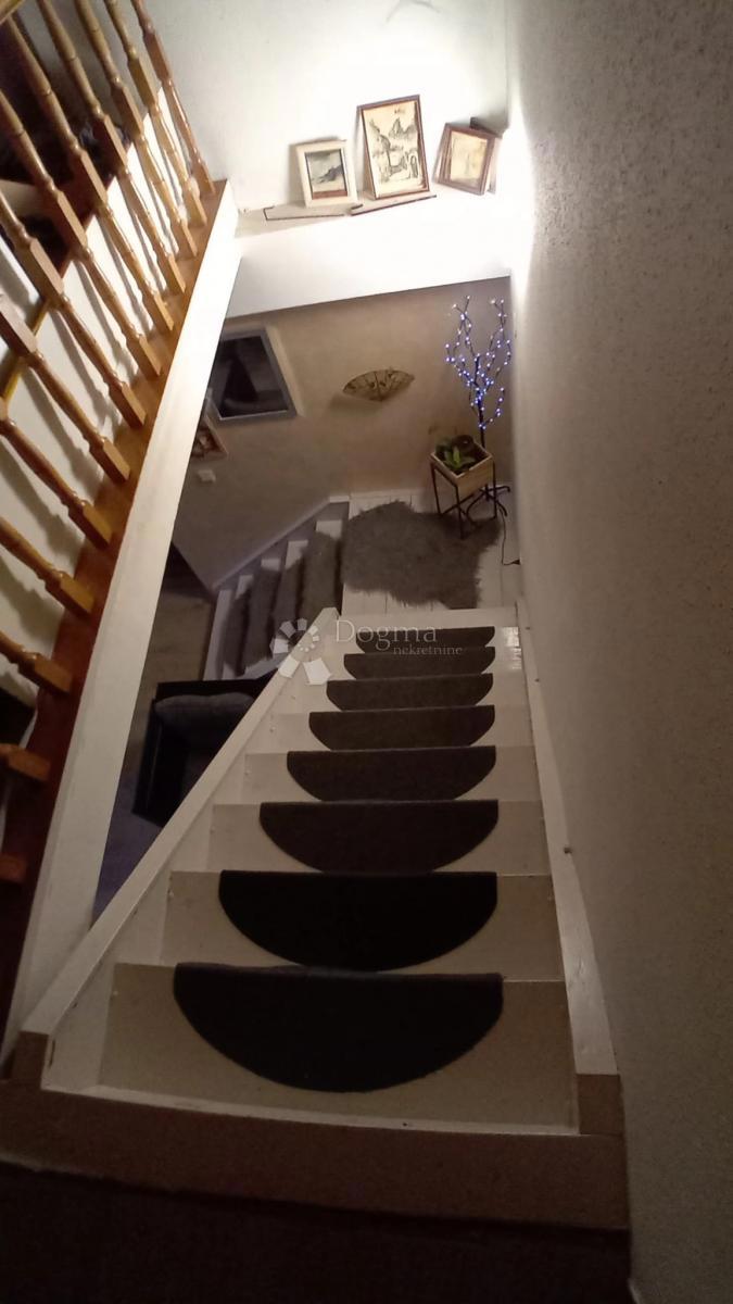 Casa Prigorje Brdovečko, Brdovec, 162m2