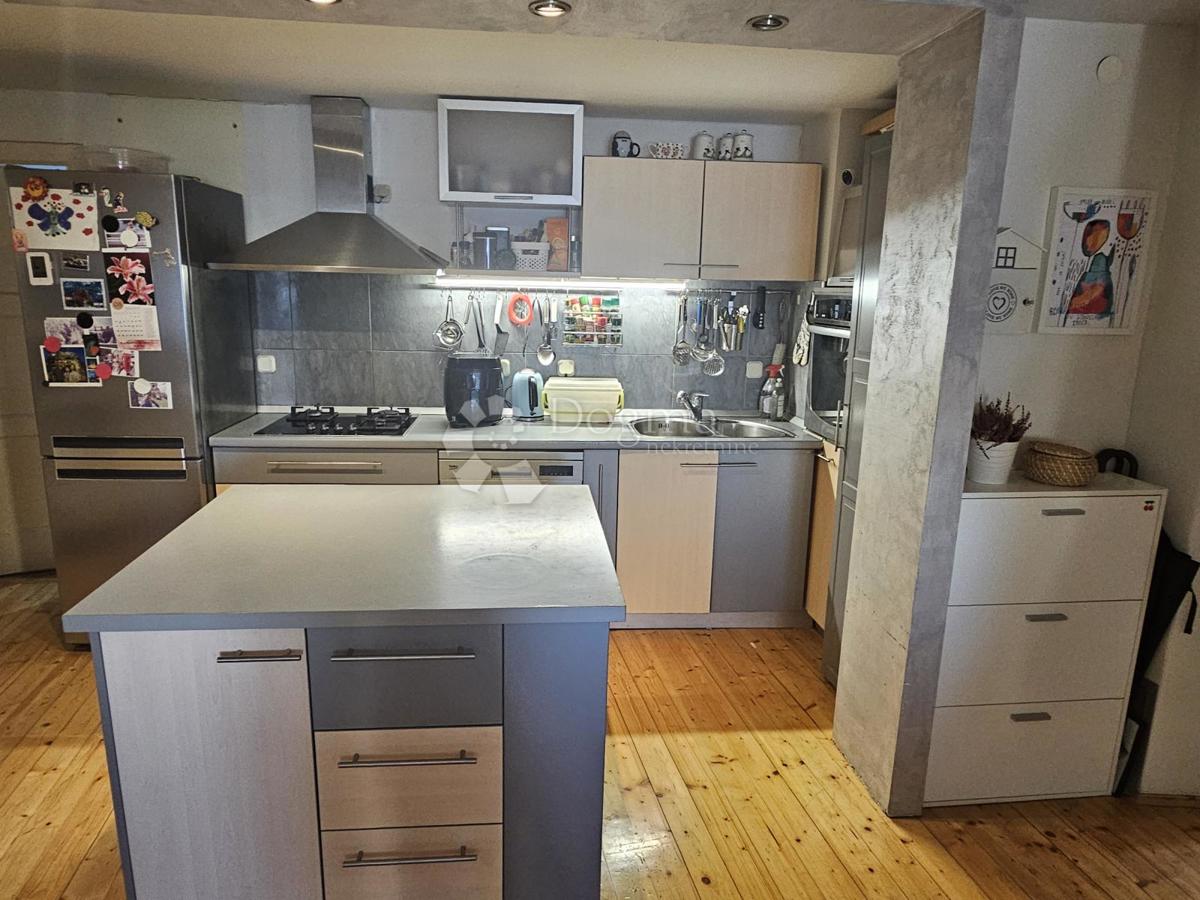 Allogio Dolac, Šibenik, 88m2