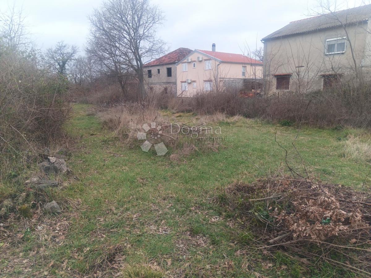 Terreno edificabile Zemunik Donji, 2.432m2
