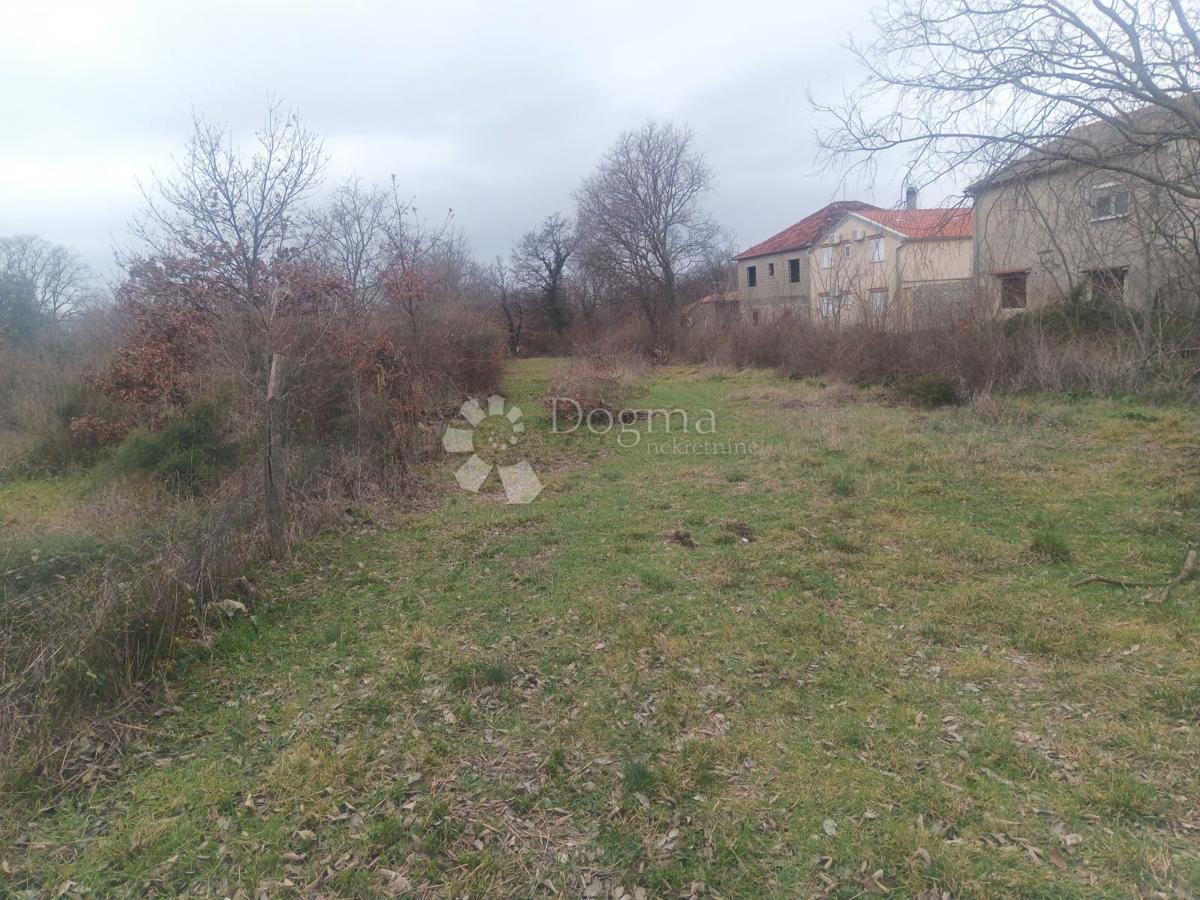 Terreno edificabile Zemunik Donji, 2.432m2