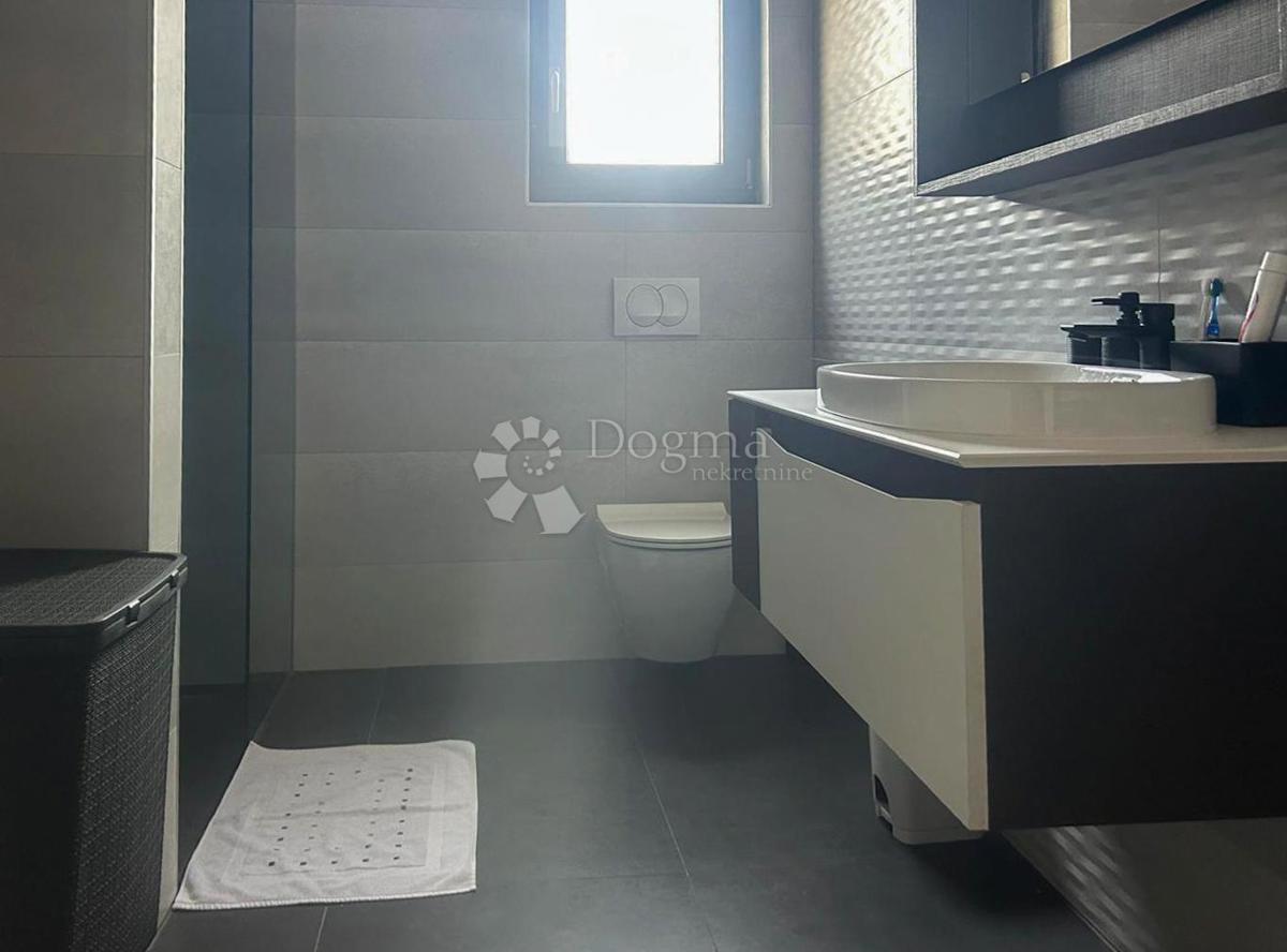 Casa Orehovica, Rijeka, 180m2