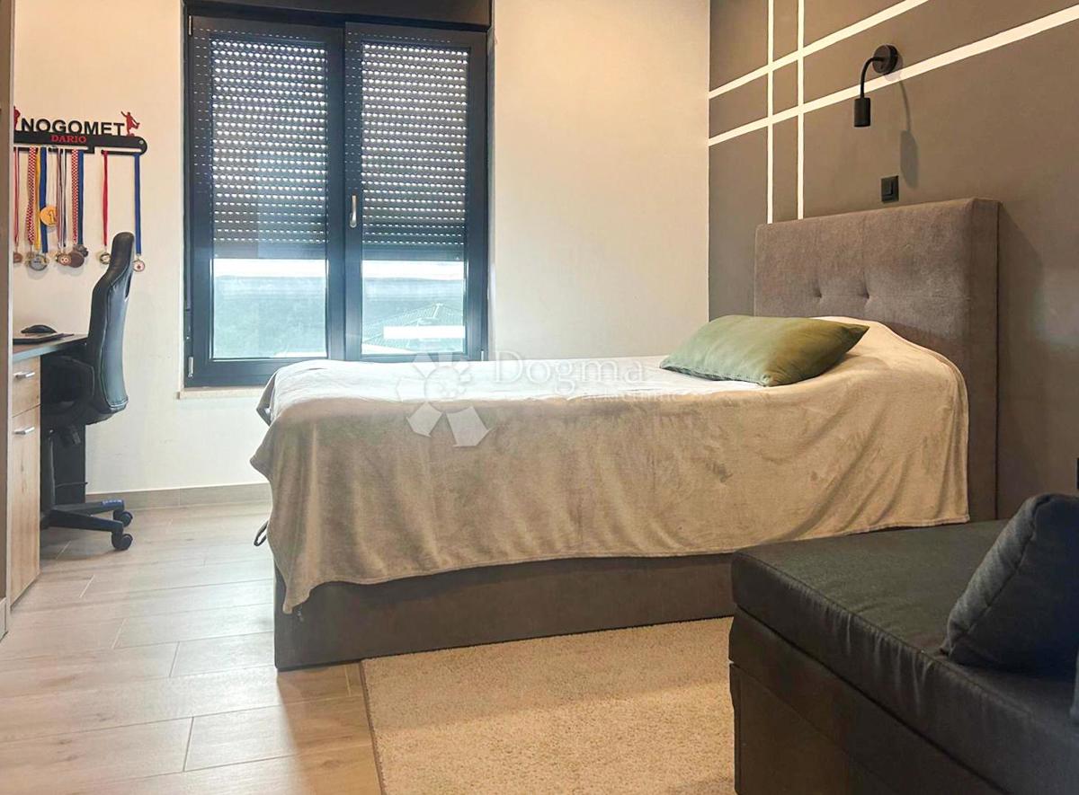 Casa Orehovica, Rijeka, 180m2