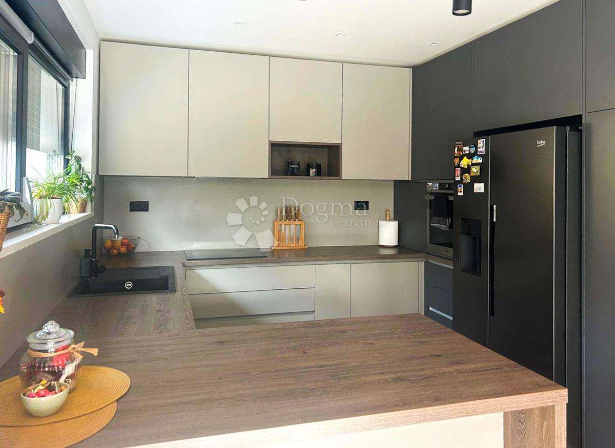 Casa Orehovica, Rijeka, 180m2