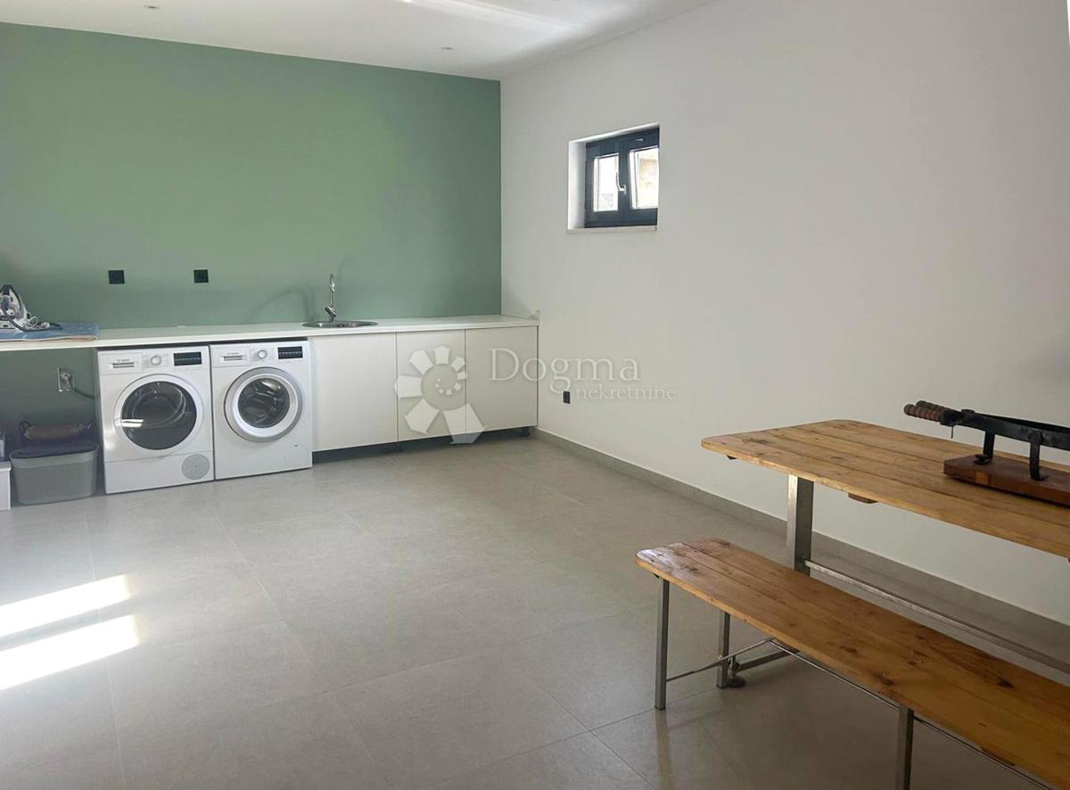 Casa Orehovica, Rijeka, 180m2