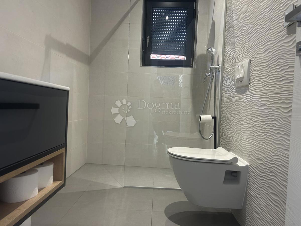 Casa Orehovica, Rijeka, 180m2