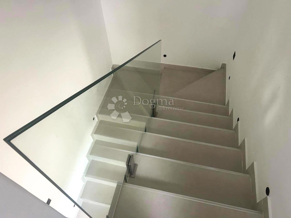 Casa Orehovica, Rijeka, 180m2