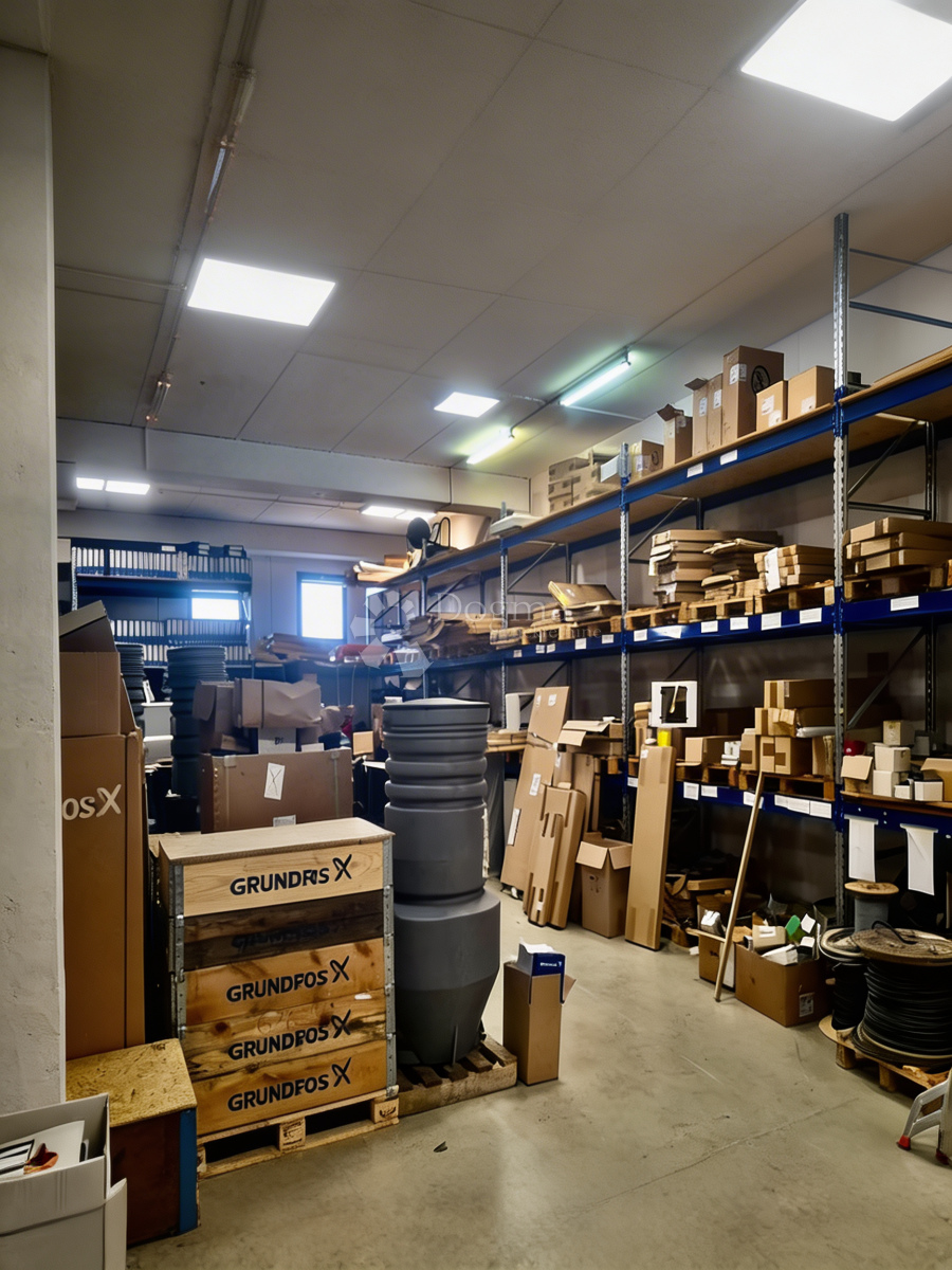 Locale commerciale Stinice, Split, 428,90m2