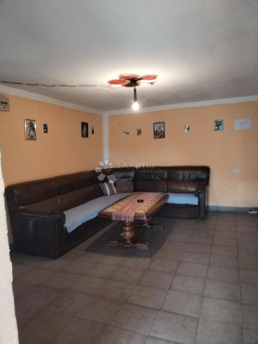 Casa Donje Mekušje, Karlovac - Okolica, 1.233m2