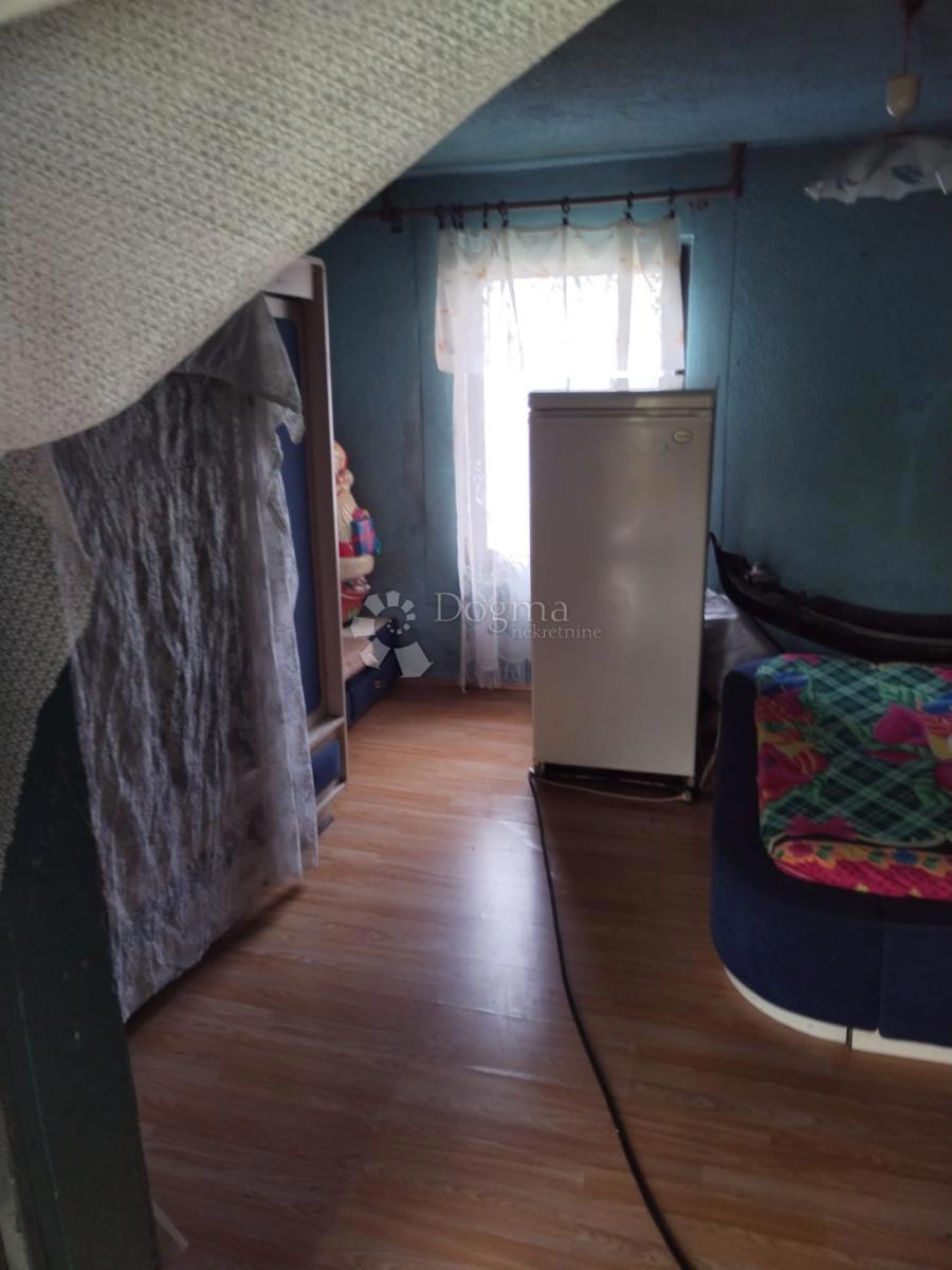 Casa Donje Mekušje, Karlovac - Okolica, 1.233m2