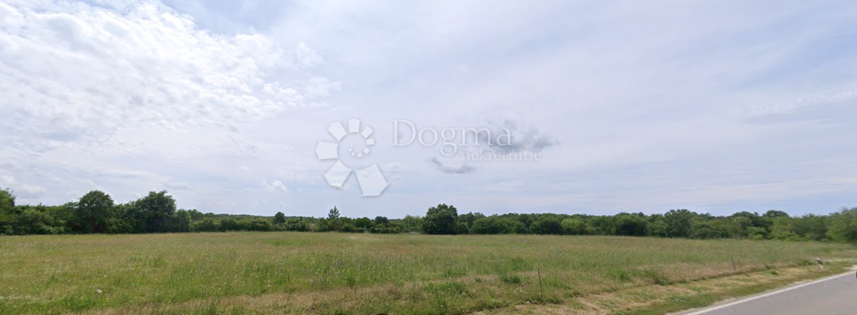 Kanfanar, terreno nella zona industriale