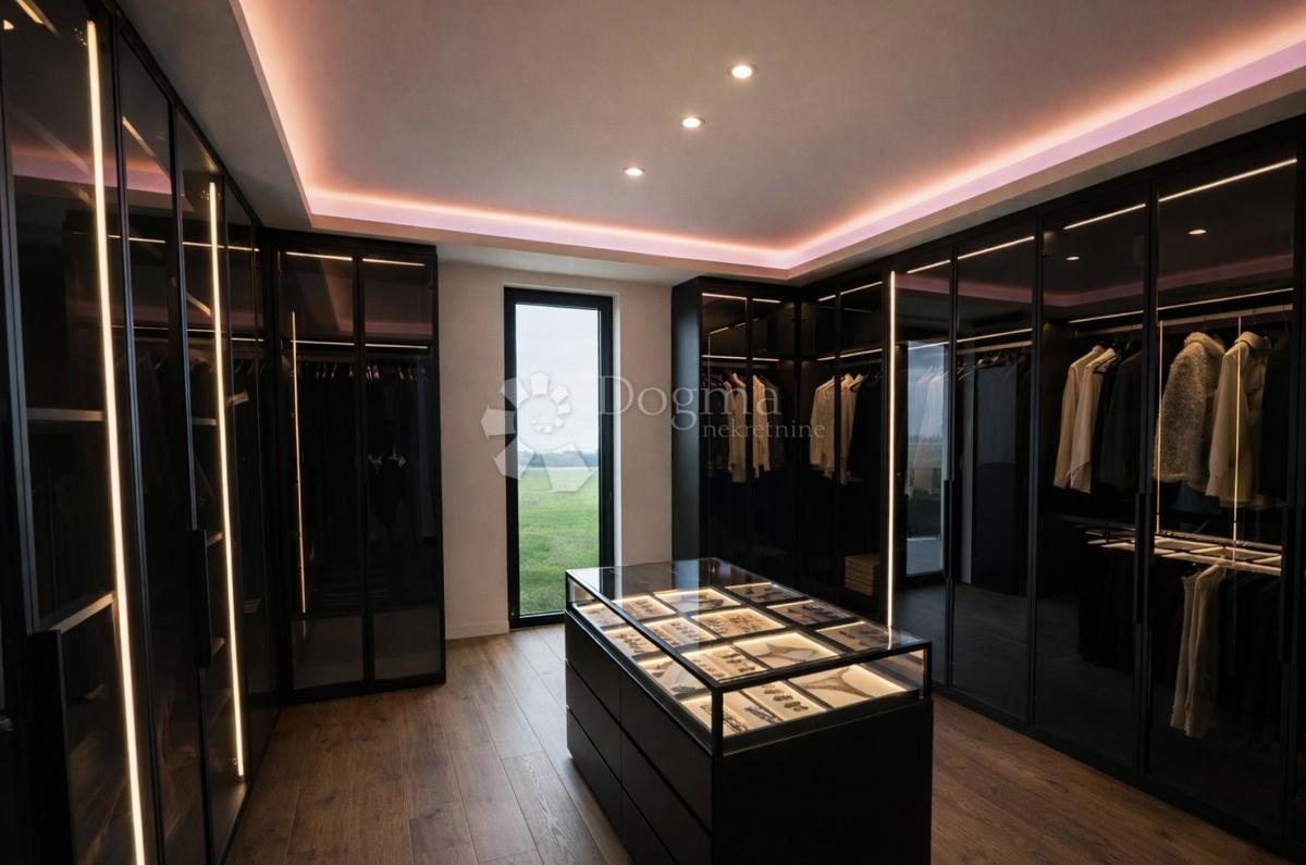 Allogio Škatari, Pula, 98,01m2