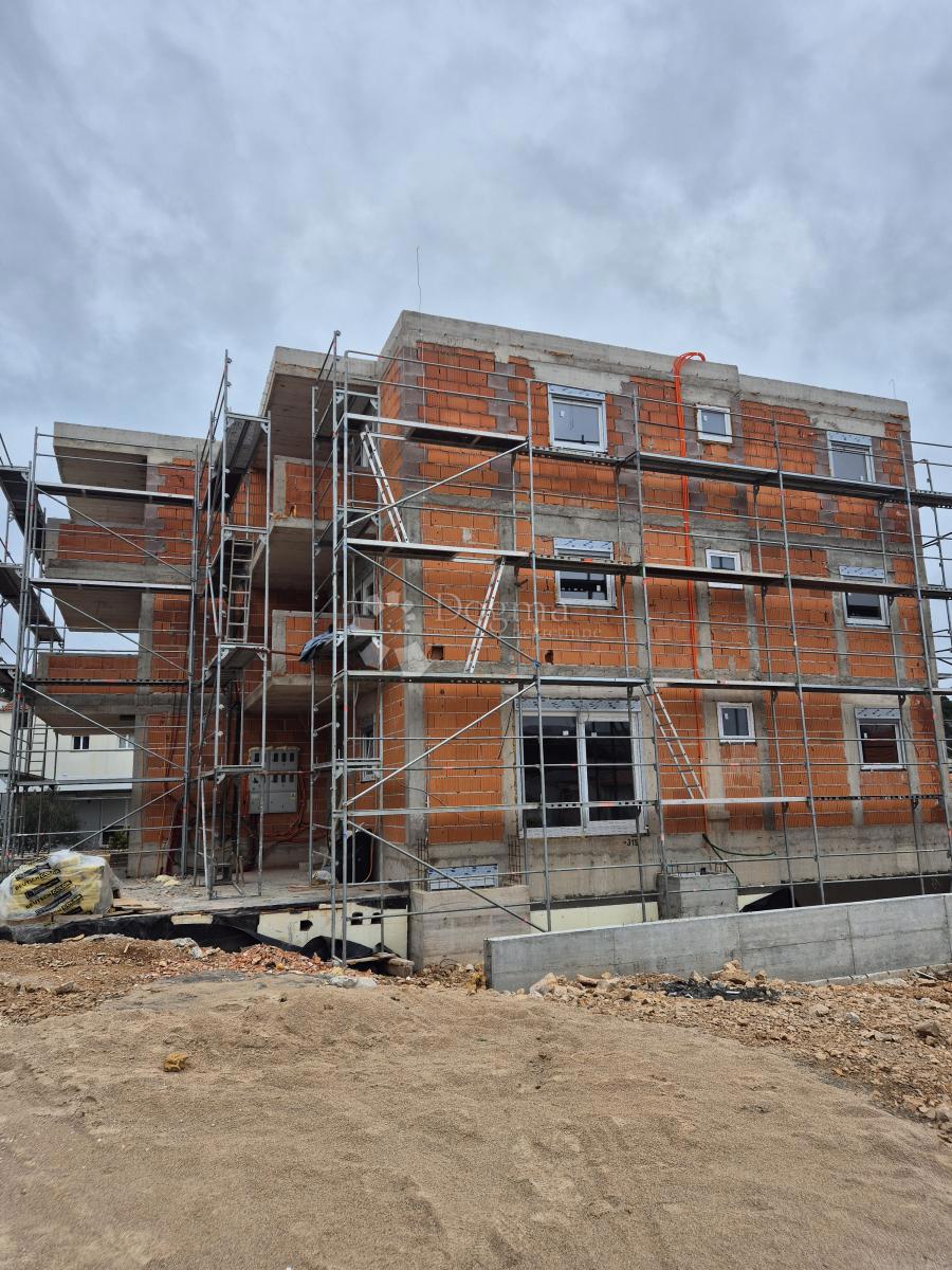 Allogio Meterize, Šibenik, 63,83m2