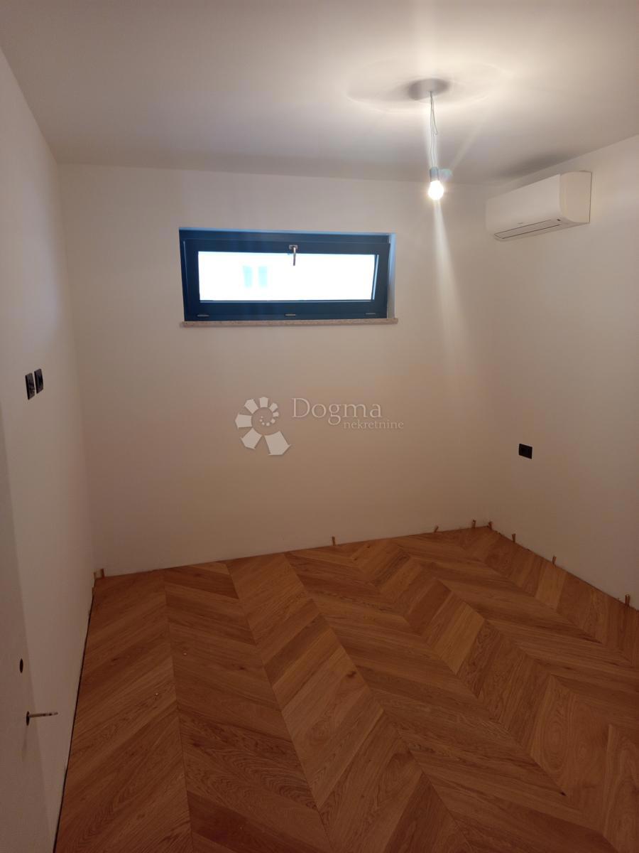 Allogio Valdebek, Pula, 57m2