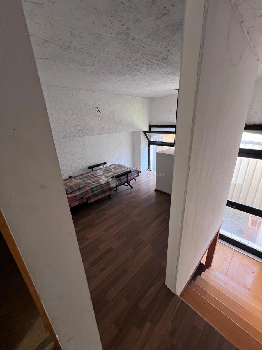 Locale commerciale Červar-Porat, Poreč, 37m2