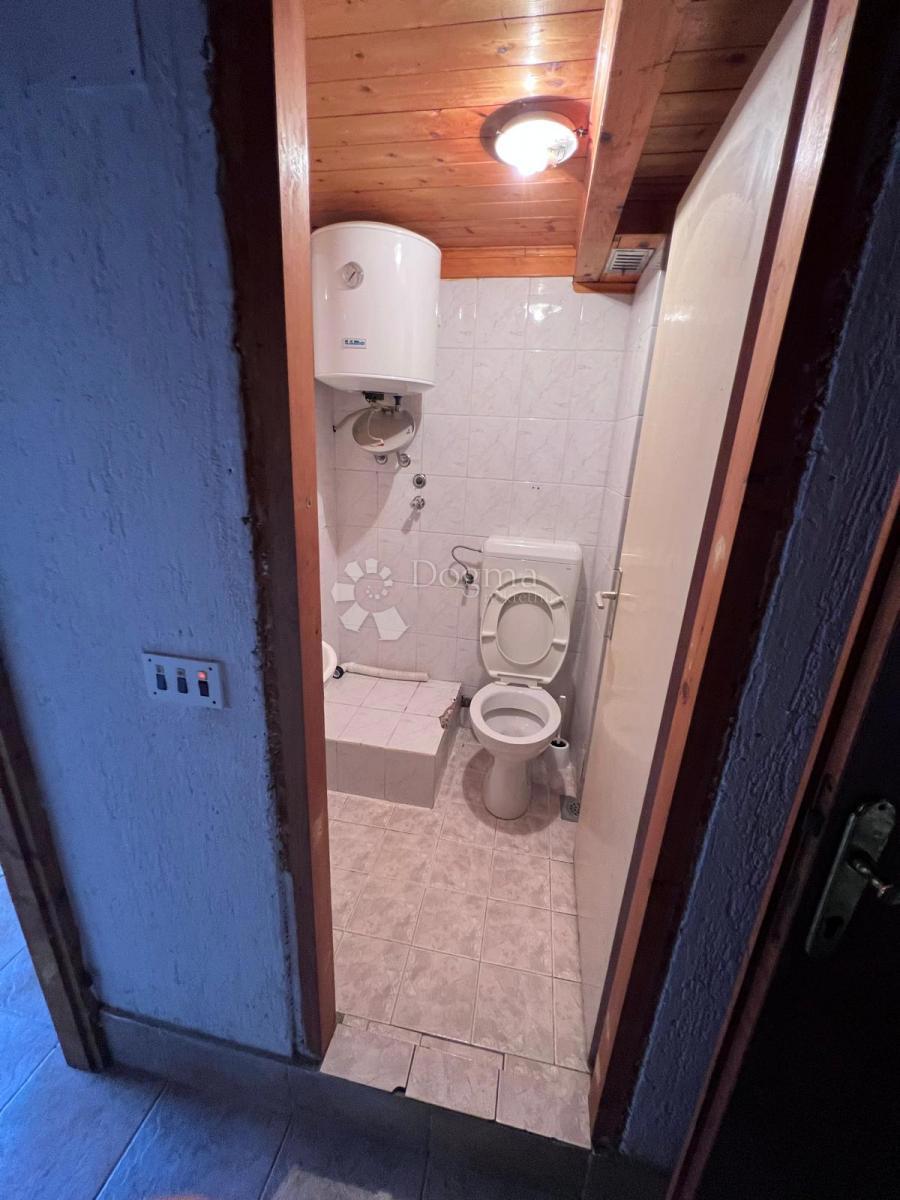 Locale commerciale Červar-Porat, Poreč, 37m2