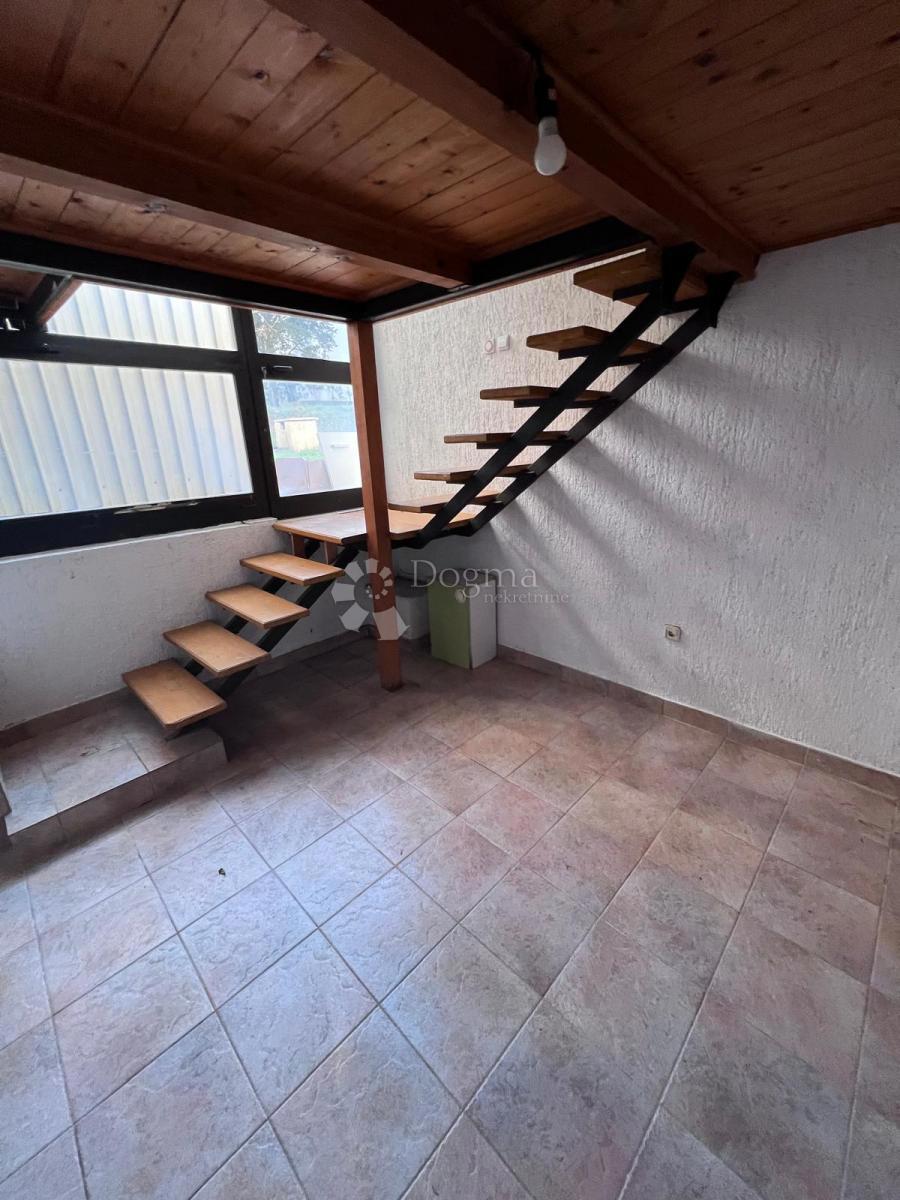 Locale commerciale Červar-Porat, Poreč, 37m2