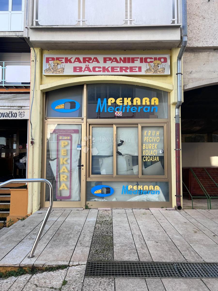 Locale commerciale Červar-Porat, Poreč, 37m2