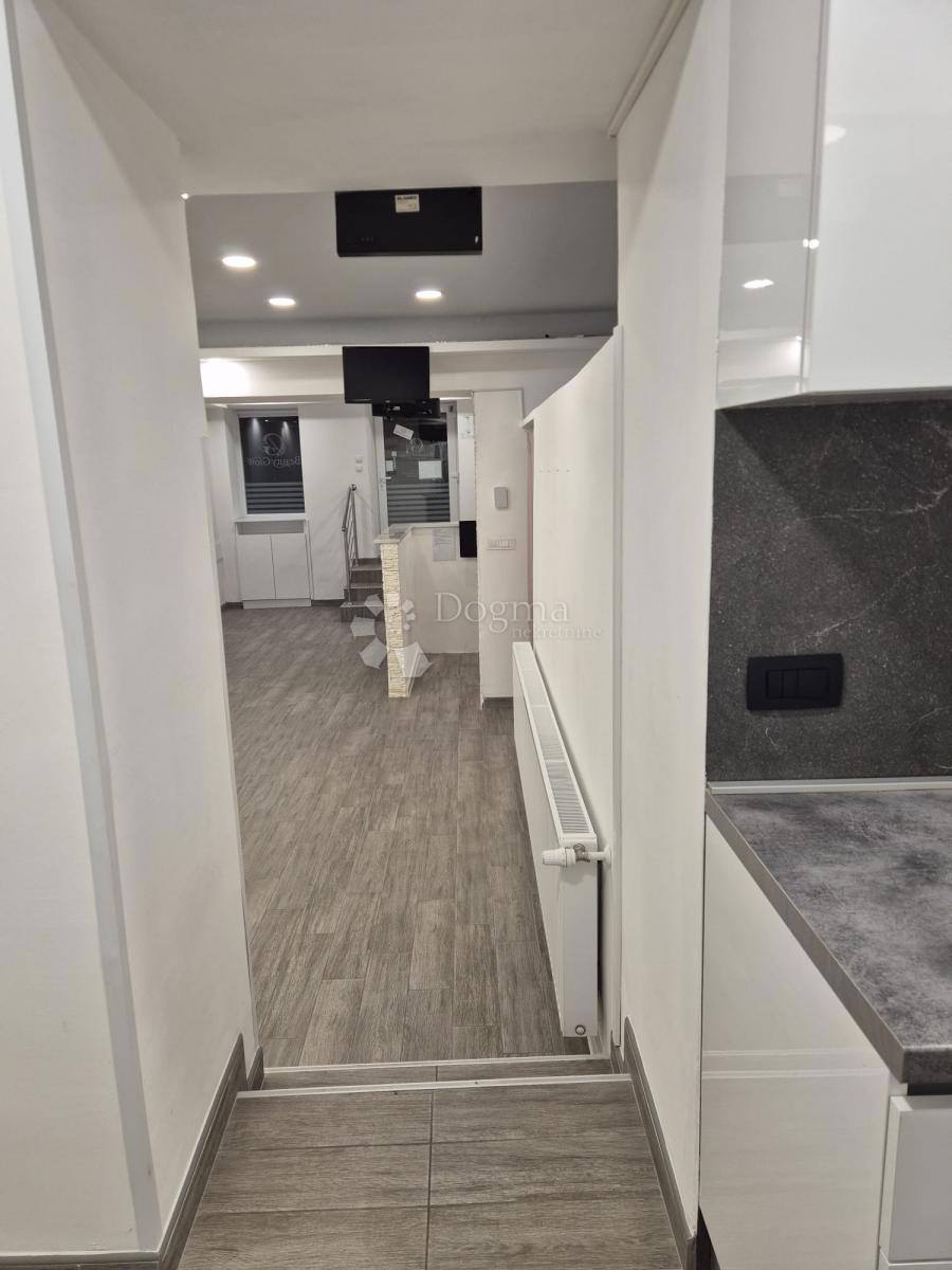 Locale commerciale Gornji grad / Centar, Osijek, 67m2