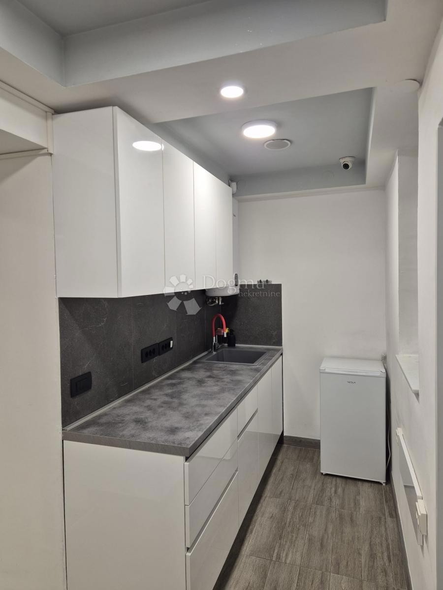 Locale commerciale Gornji grad / Centar, Osijek, 67m2