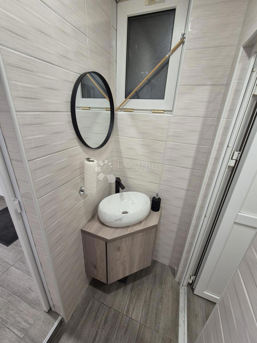 Locale commerciale Gornji grad / Centar, Osijek, 67m2