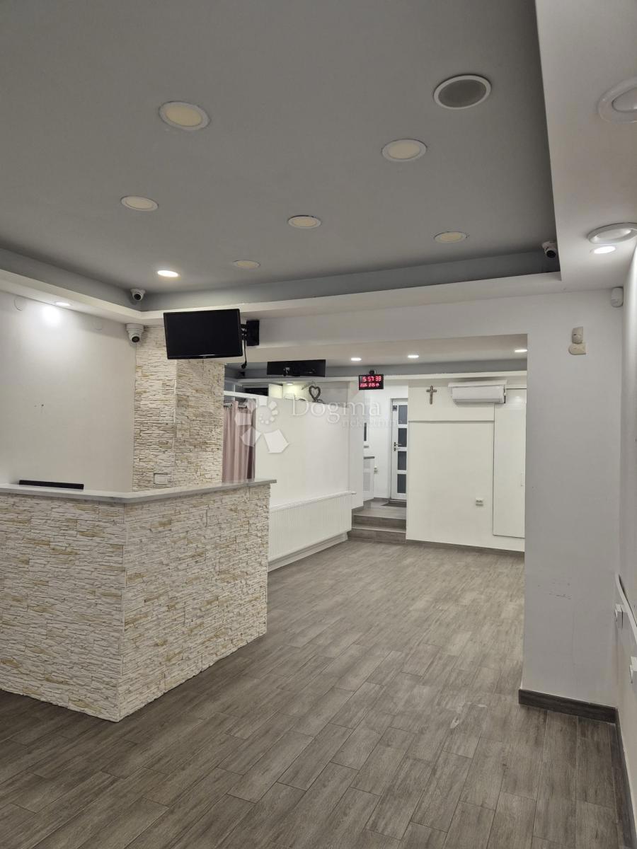 Locale commerciale Gornji grad / Centar, Osijek, 67m2