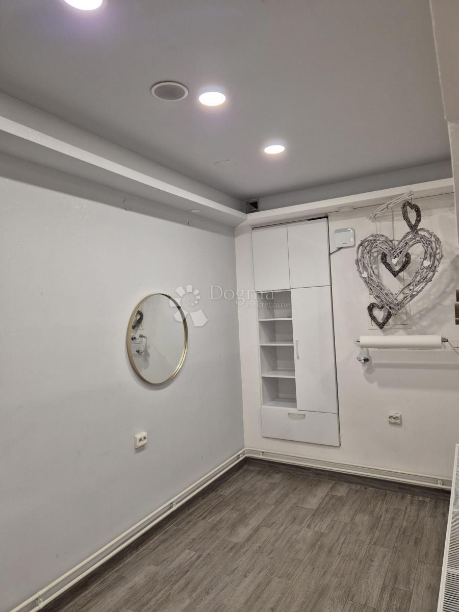 Locale commerciale Gornji grad / Centar, Osijek, 67m2