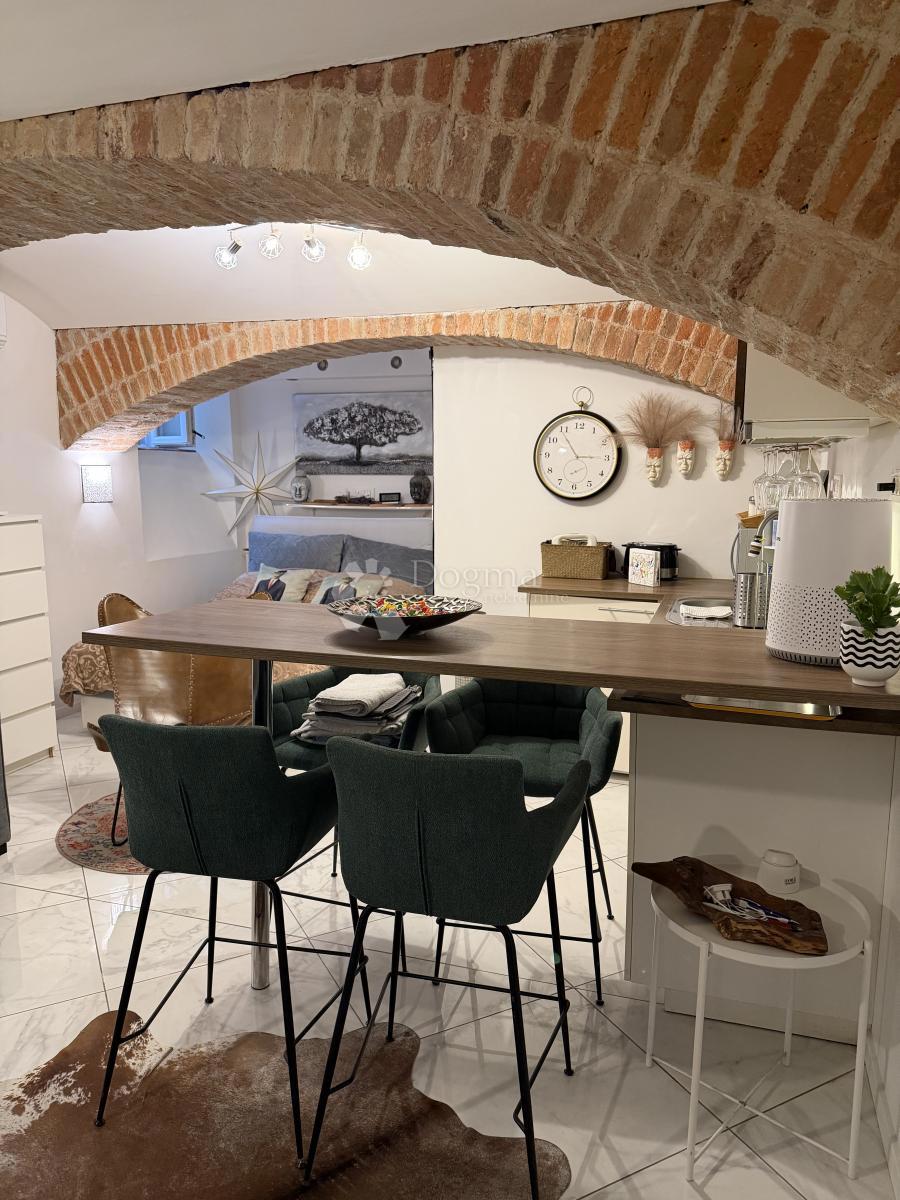 Allogio Donji grad, Donji Grad, 30m2