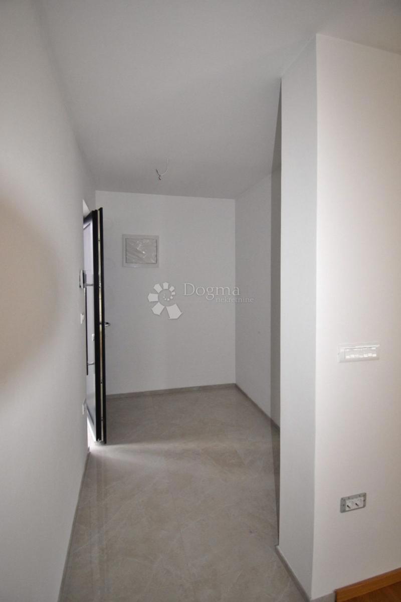 Allogio Ližnjan, 80m2