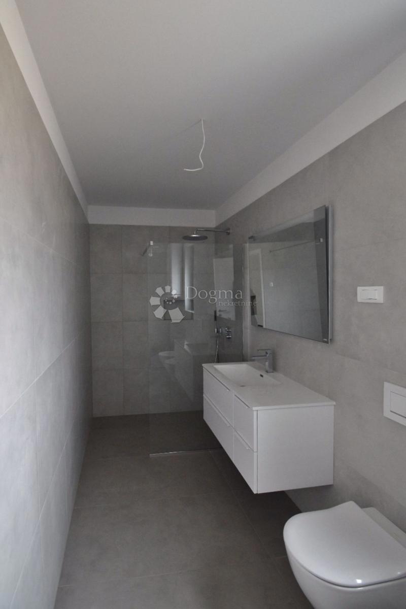 Allogio Ližnjan, 80m2