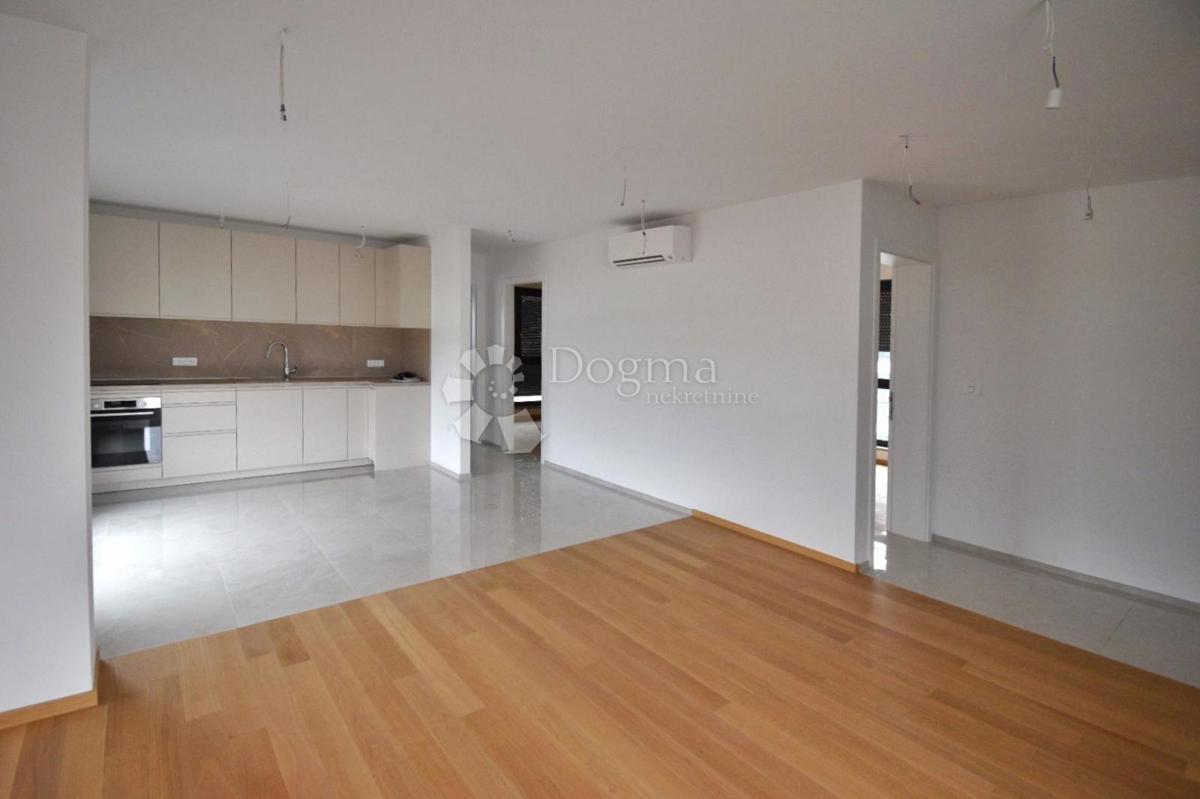 Allogio Ližnjan, 80m2